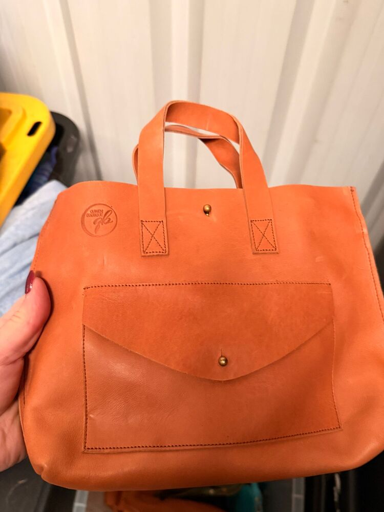 Selby Storage auction IB-4054 120