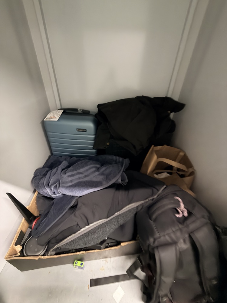 StorageMart Brighton (Crowhurst Rd) Self storage auction IB-4690