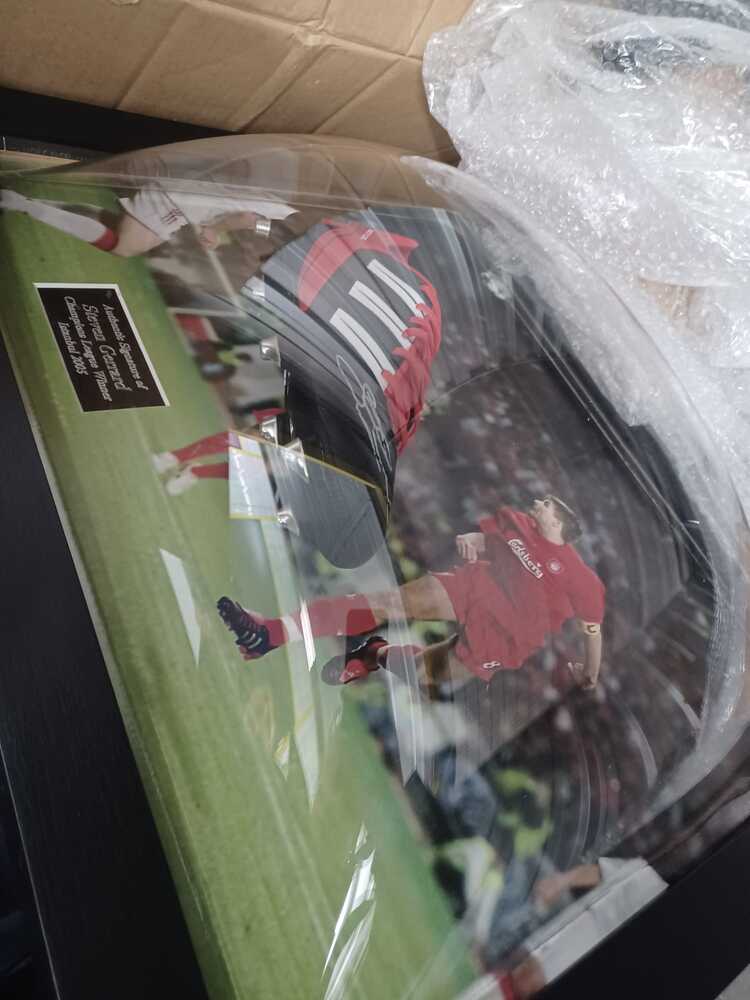 LIVERPOOL Self storage auction IB-8242