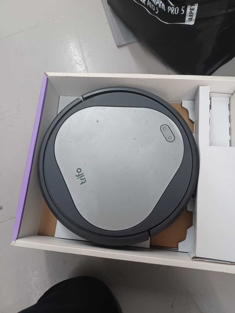 LIVERPOOL Storage auction IB-8242