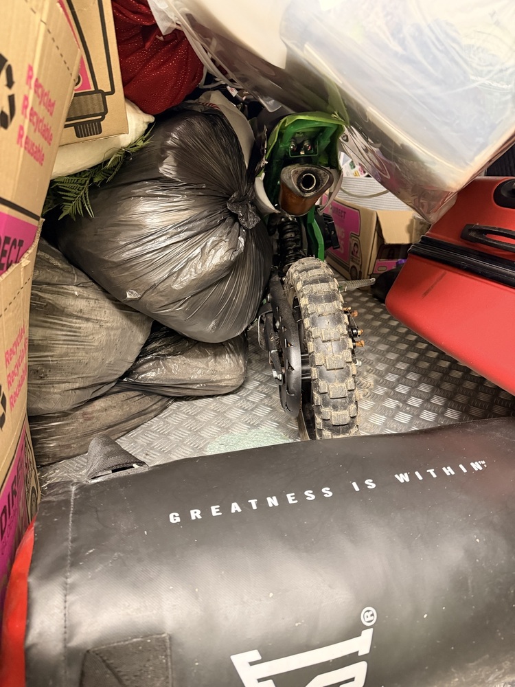 StorageMart Brighton (Crowhurst Rd) Storage auction IB-1680 10