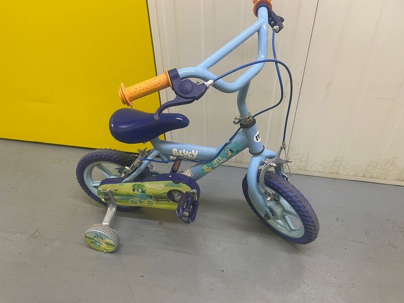 Bolton North Self storage facility auction IB-4404