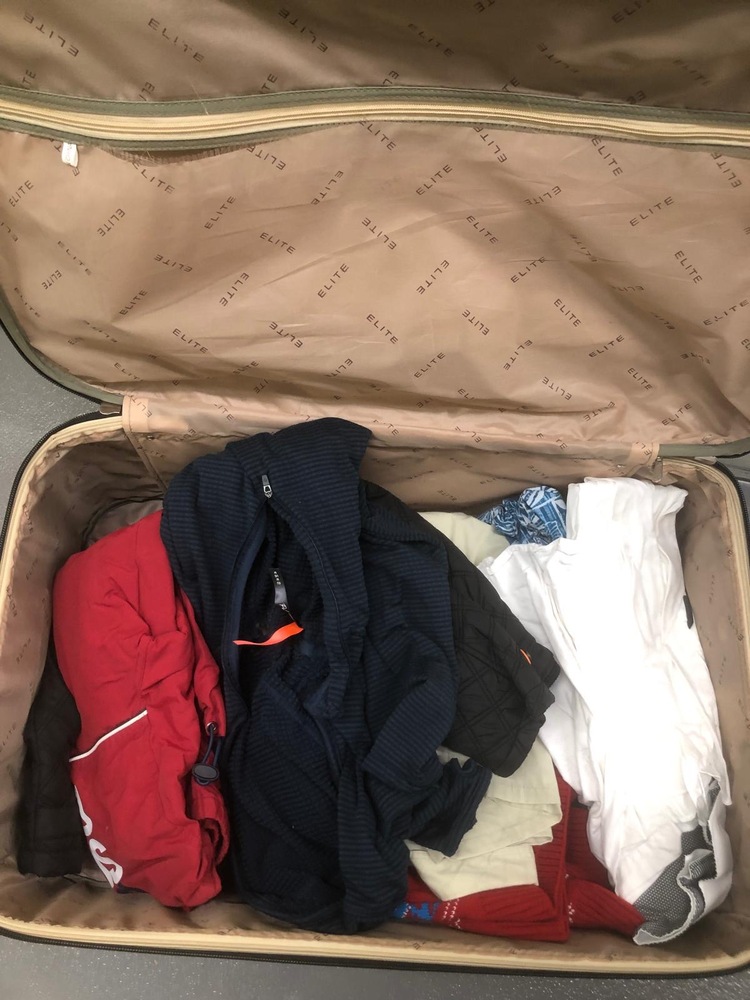 Crawley Self storage unit auction IB-1629