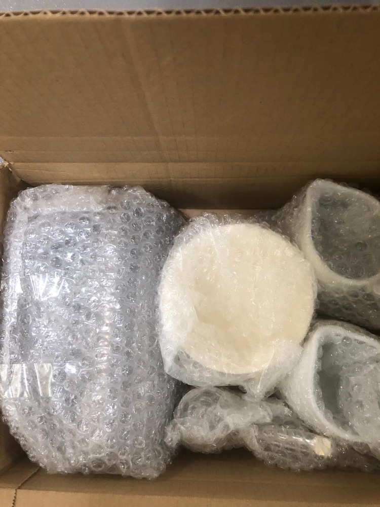 Crawley Self storage unit auction IB-8459