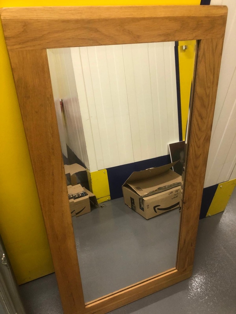 Crawley Self storage unit auction IB-8459 13