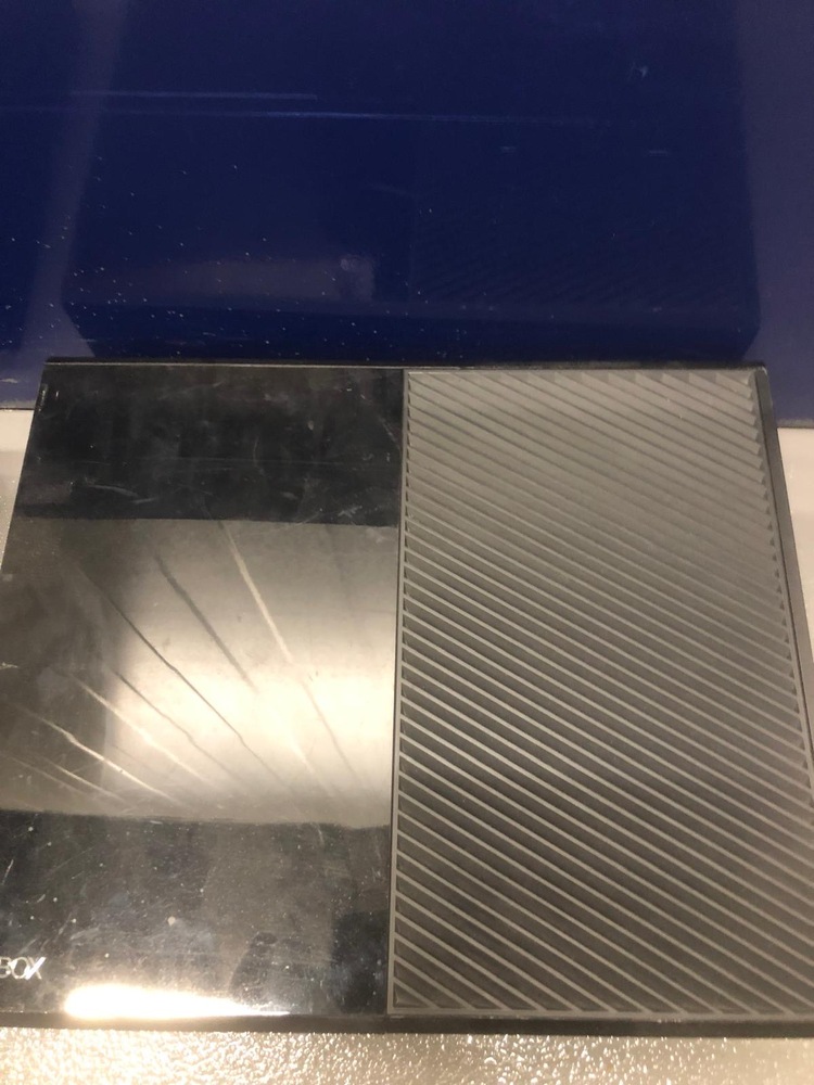 Crawley Self storage unit auction IB-8459 13