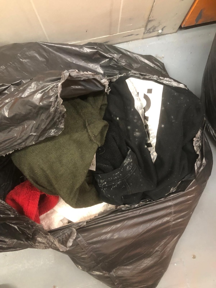 Croydon storage facility unit auction IB-2996