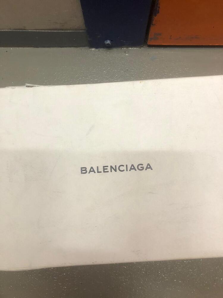 Swanley Self storage auction IB-5753