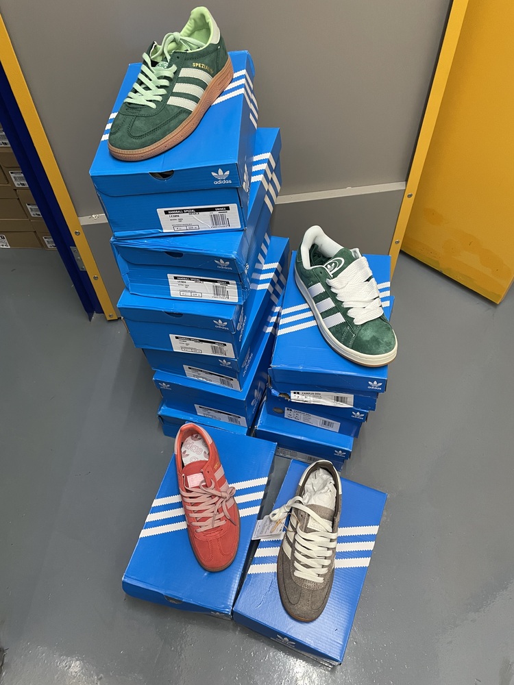 Acton Storage auction IB-3070 20