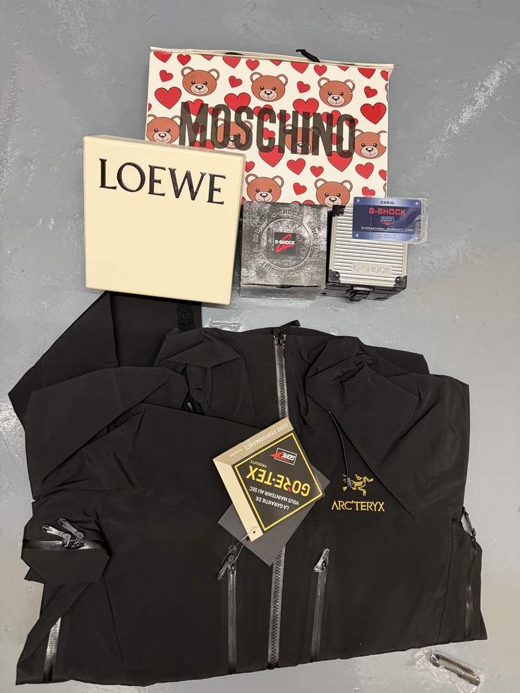 Acton Storage auction IB-2617 10