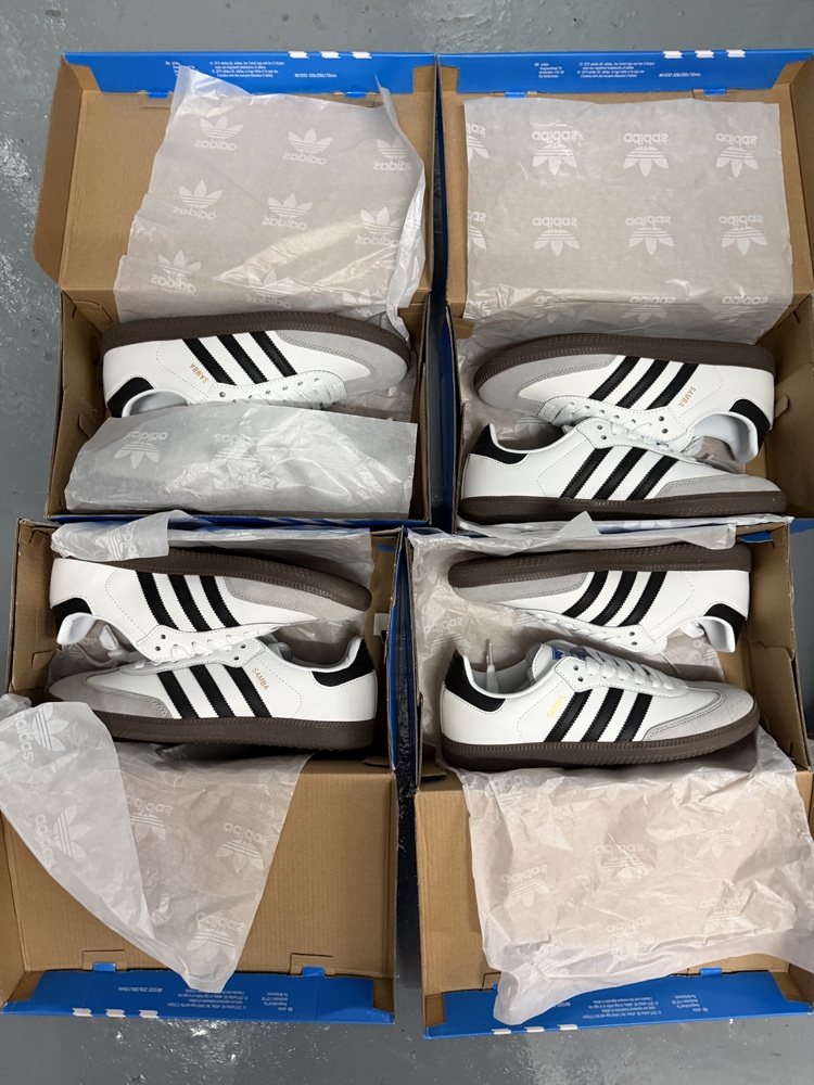 Acton storage facility unit auction IB-2617 16