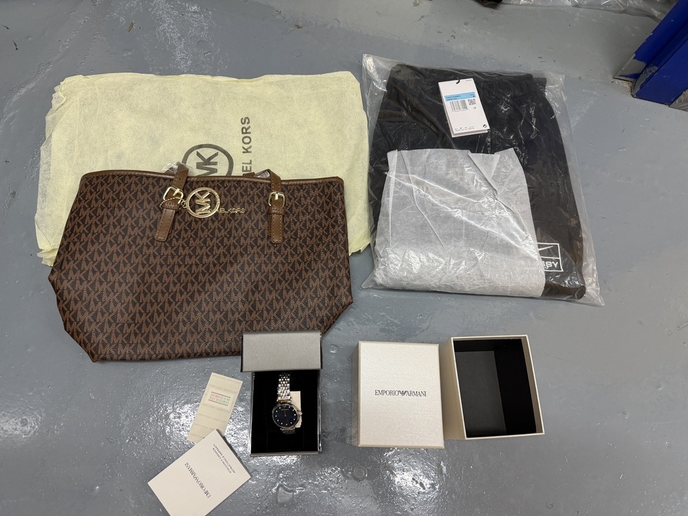 Acton storage facility unit auction IB-2617 26