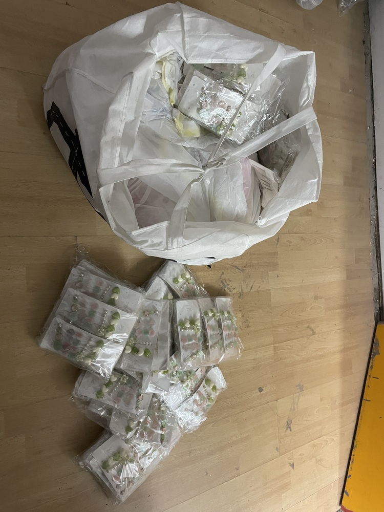 Acton storage facility unit auction IB-6886 16