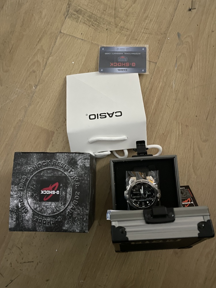 Acton storage facility unit auction IB-6886 46