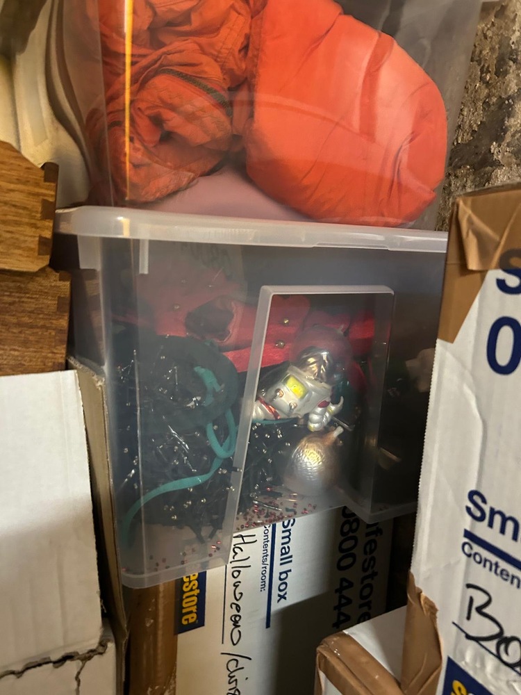 Kings Cross Storage auction IB-6308 20