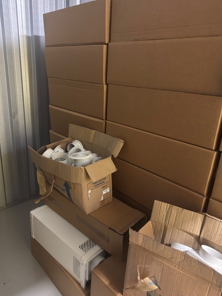 Norwich storage facility unit auction IB-8391 16