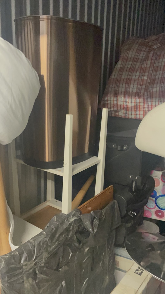 Sydenham Self storage unit auction IB-8707