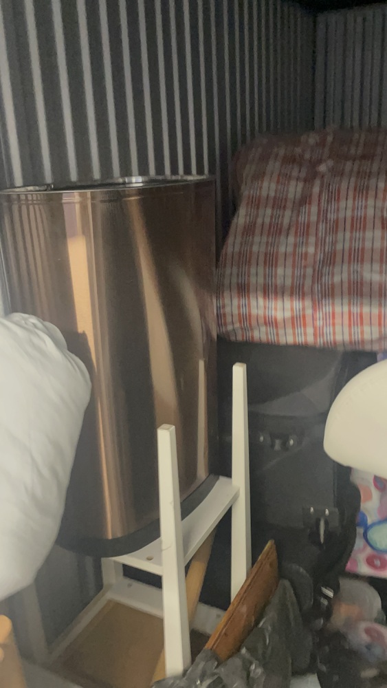 Sydenham Self storage unit auction IB-8707