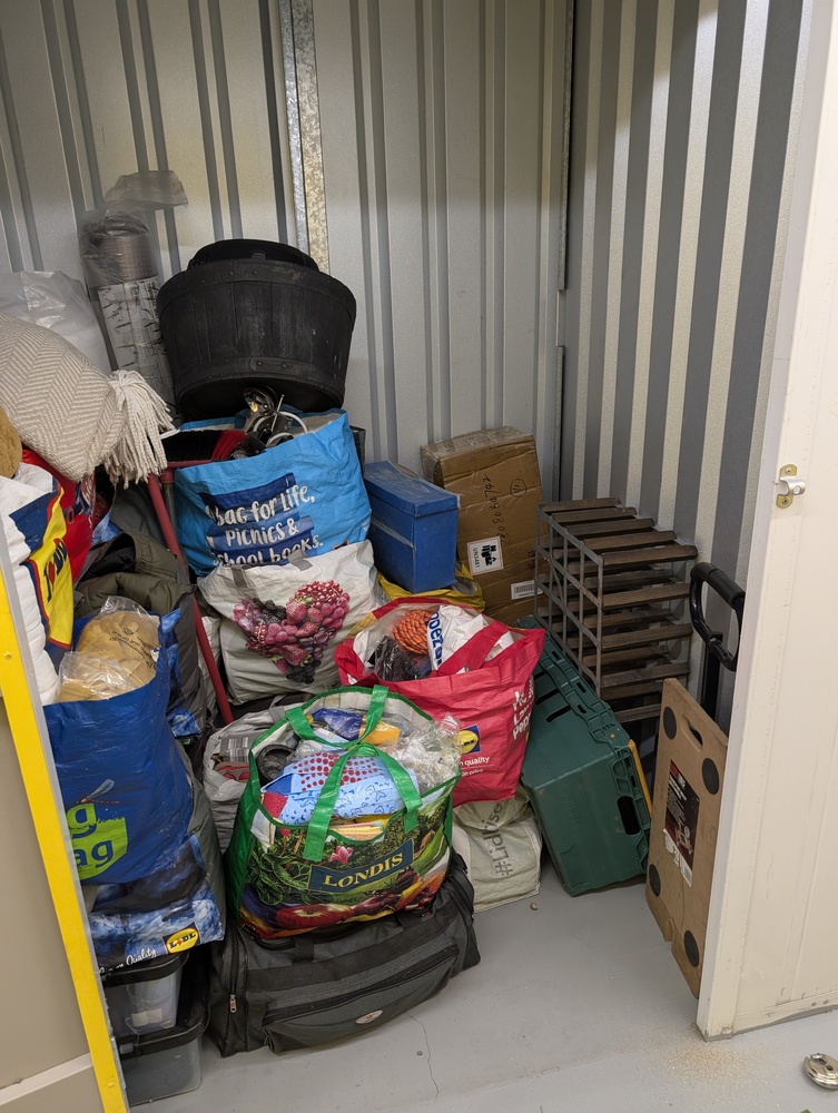 StorageMart Bognor Regis Storage auction IB-3654 10