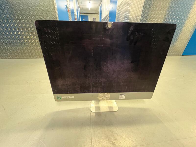 Woodley Self storage unit auction IB-4834