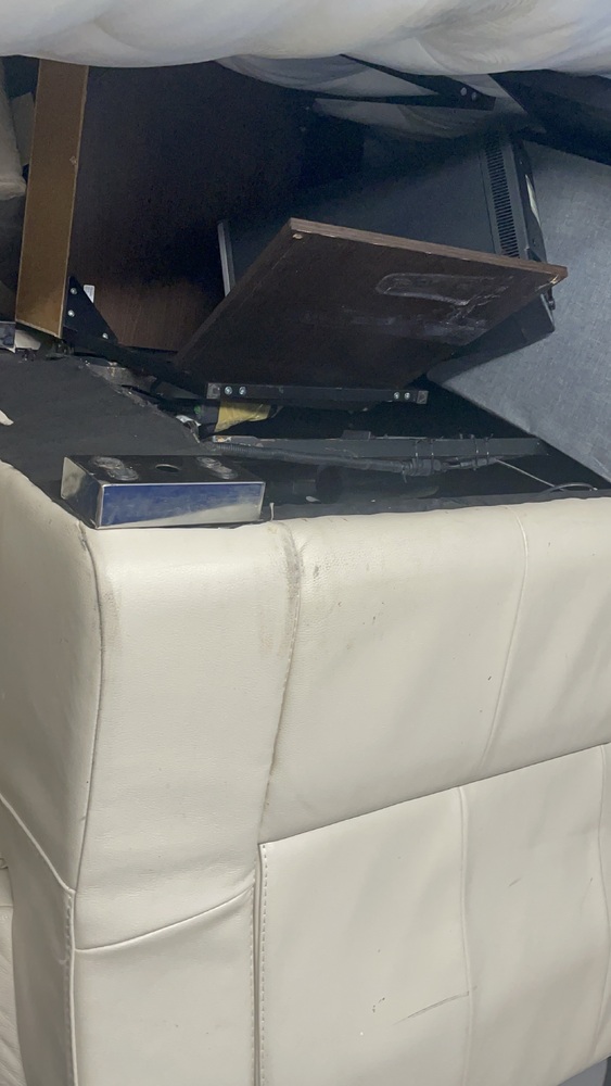 Catford Storage auction IB-8103