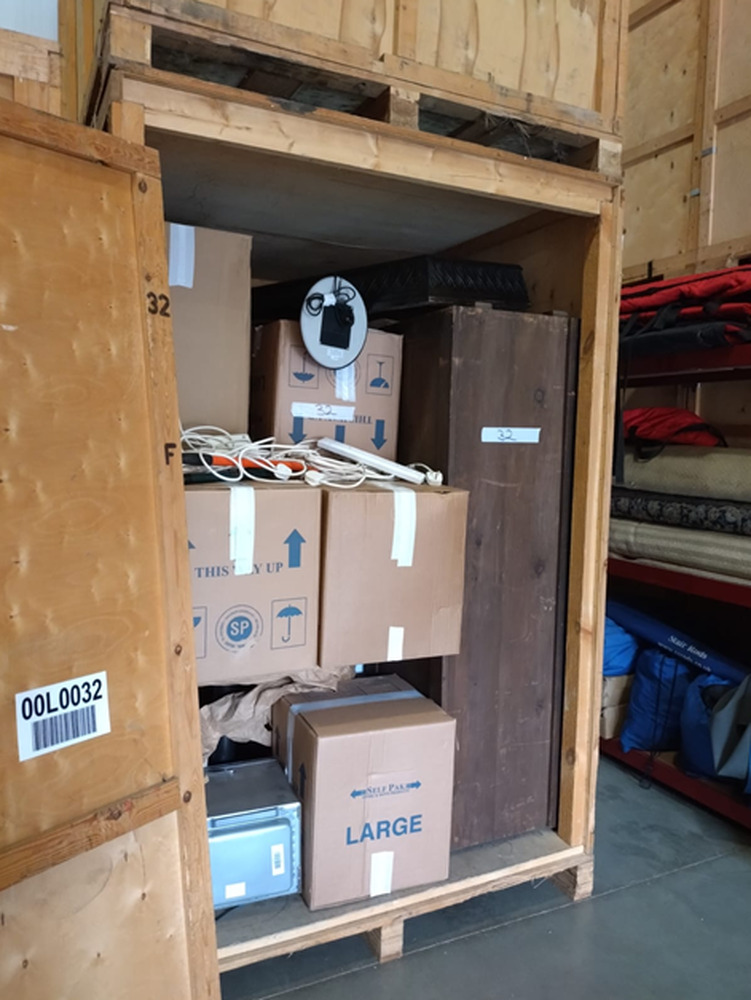 Kellys Storage (Lamberts) Storage Unit auction IB-8547