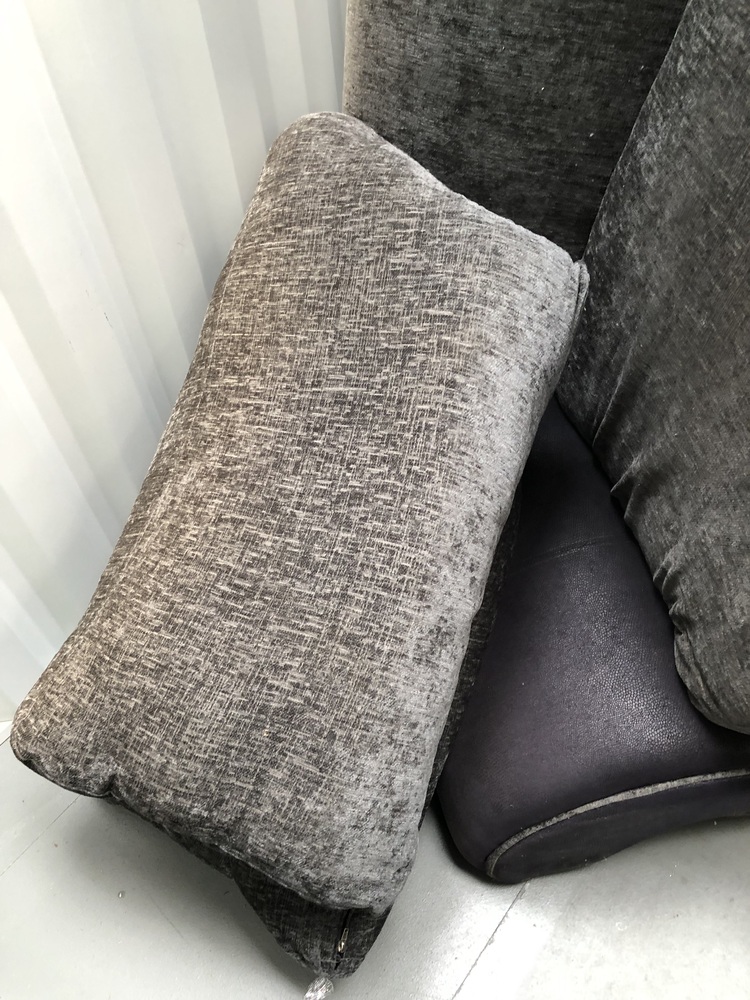 Worksop Self storage auction IB-9054