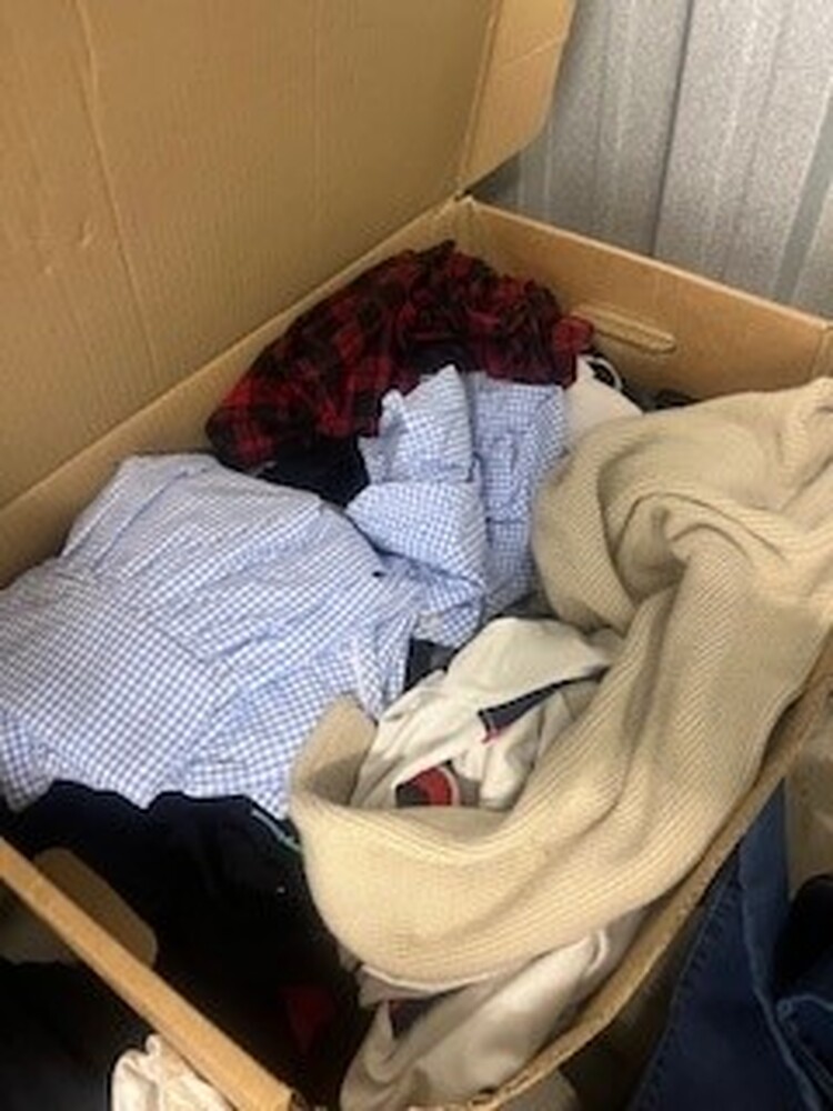 Chesterfield  Storage Unit auction IB-9802