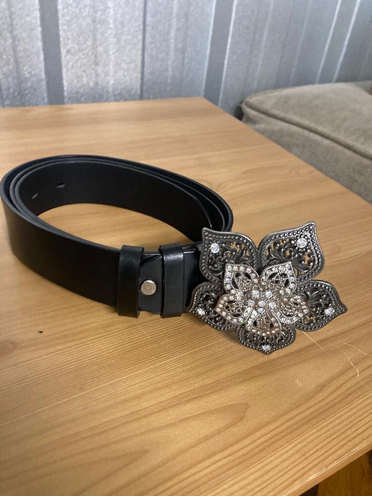 Chesterfield  Storage auction IB-9802 20