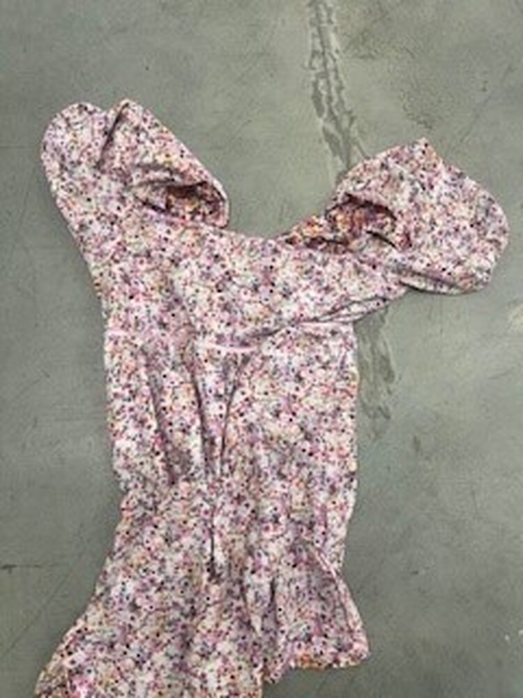 Chesterfield  storage facility unit auction IB-9802 26