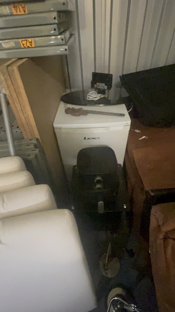  Basingstoke storage facility unit auction IB-6366 26