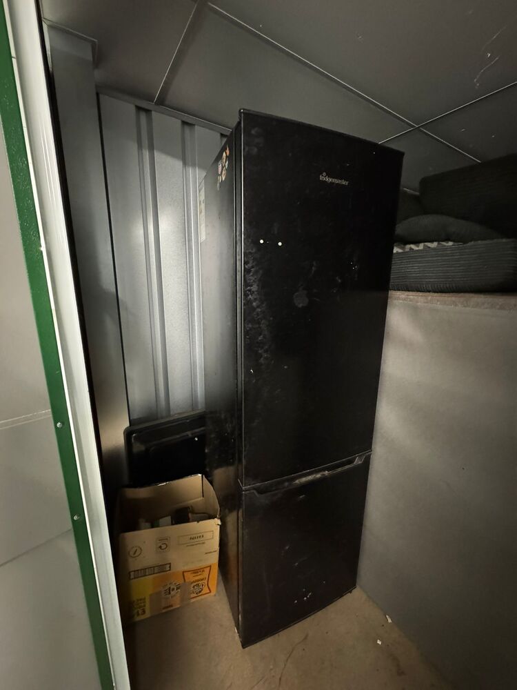 Sunderland Storage auction IB-3365