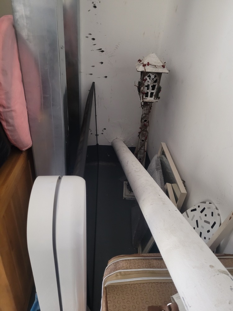 StorageMart Worthing Self storage auction IB-5518