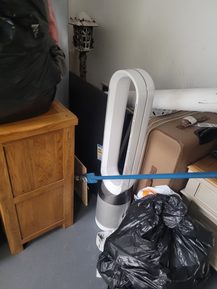 StorageMart Worthing storage facility unit auction IB-5518 16