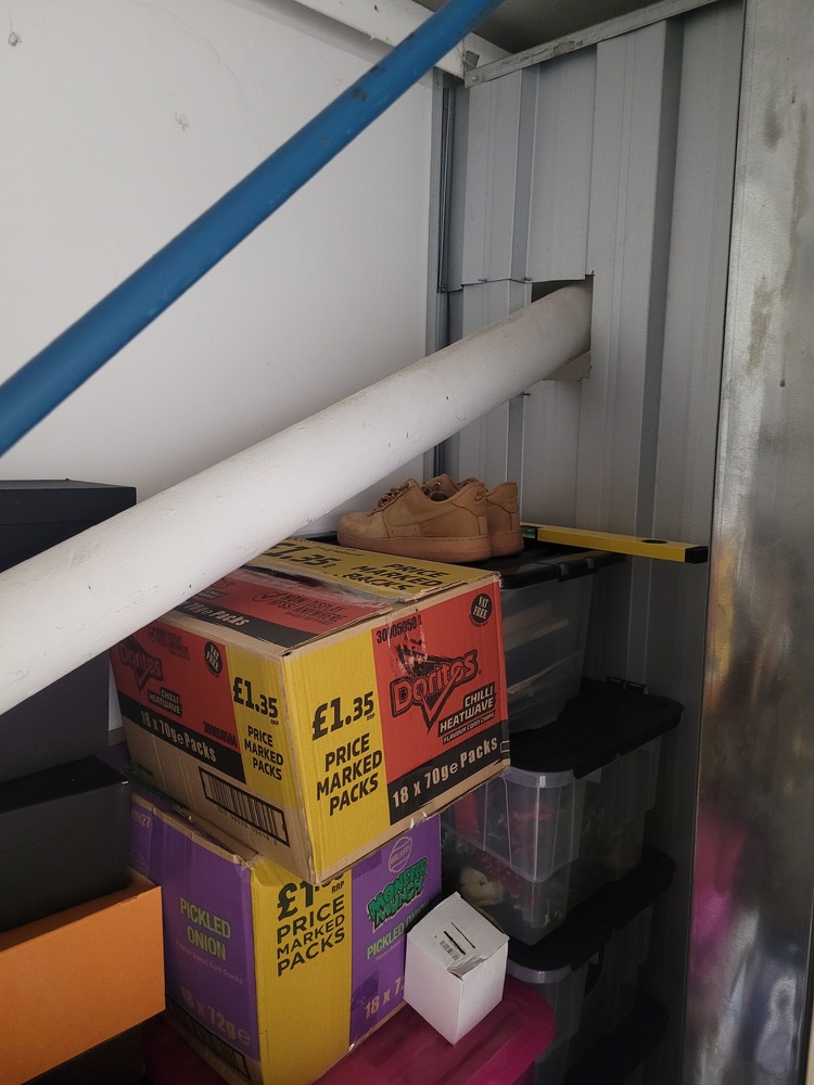 StorageMart Worthing Self storage auction IB-5518 14