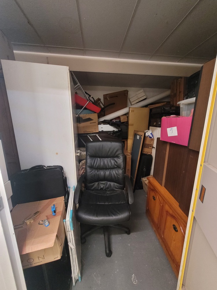 StorageMart Worthing Storage auction IB-9905 10