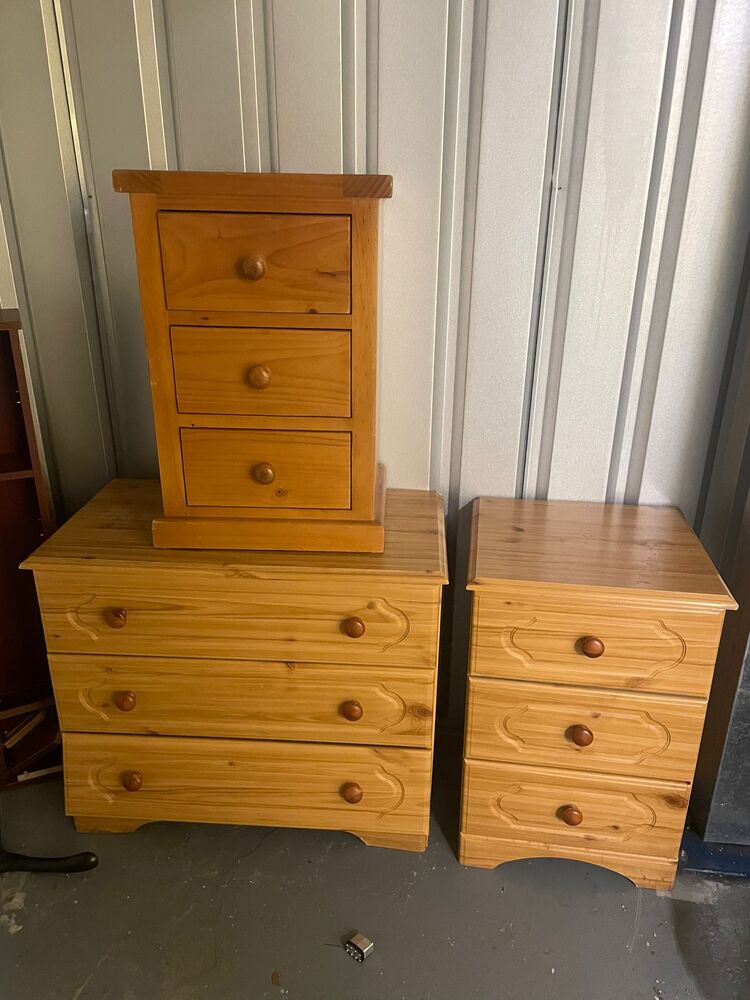 Worsley Storage Unit auction IB-6402