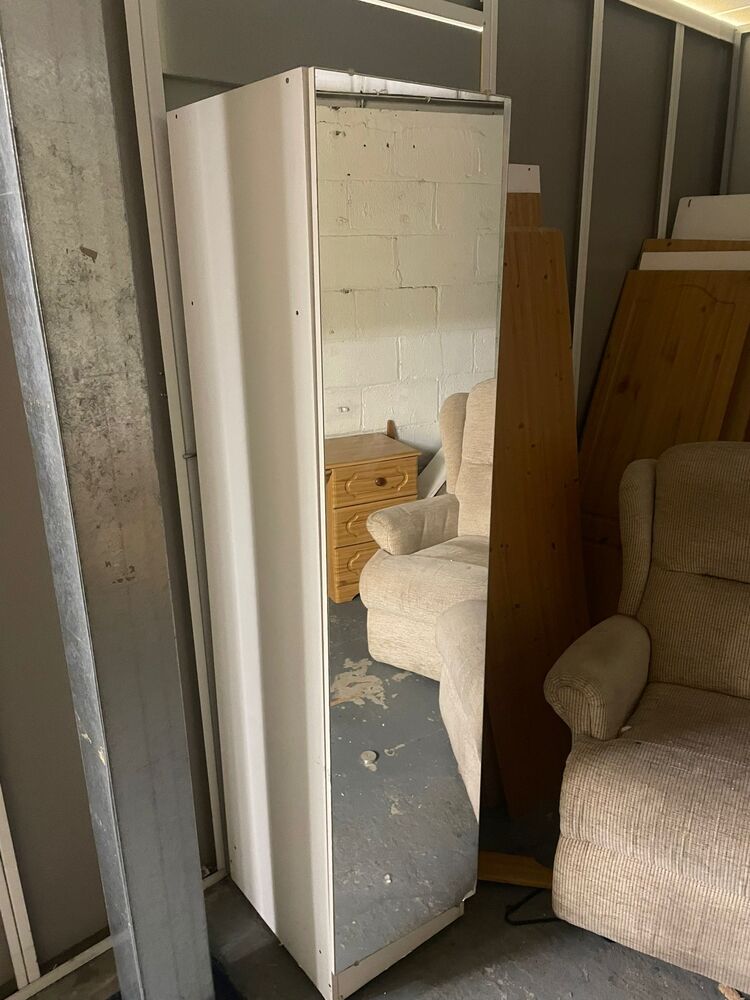 Worsley Self storage auction IB-6402