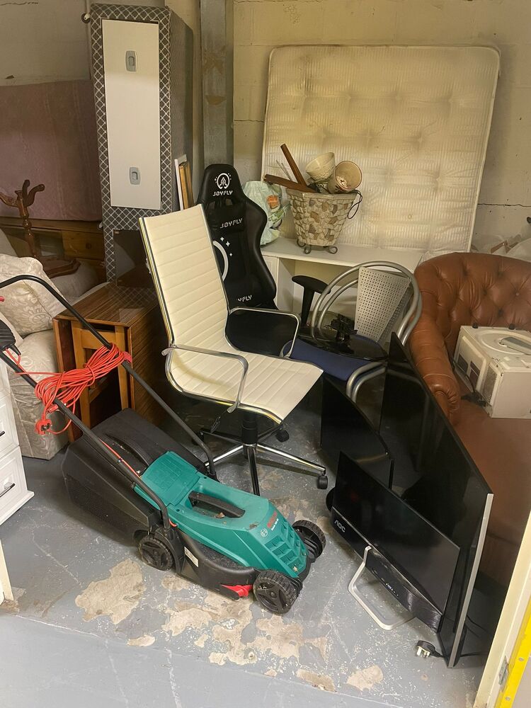 Worsley Storage auction IB-6402