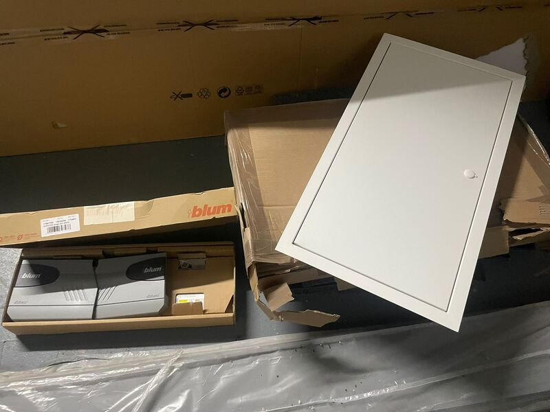 Altrincham storage facility unit auction IB-4888 16