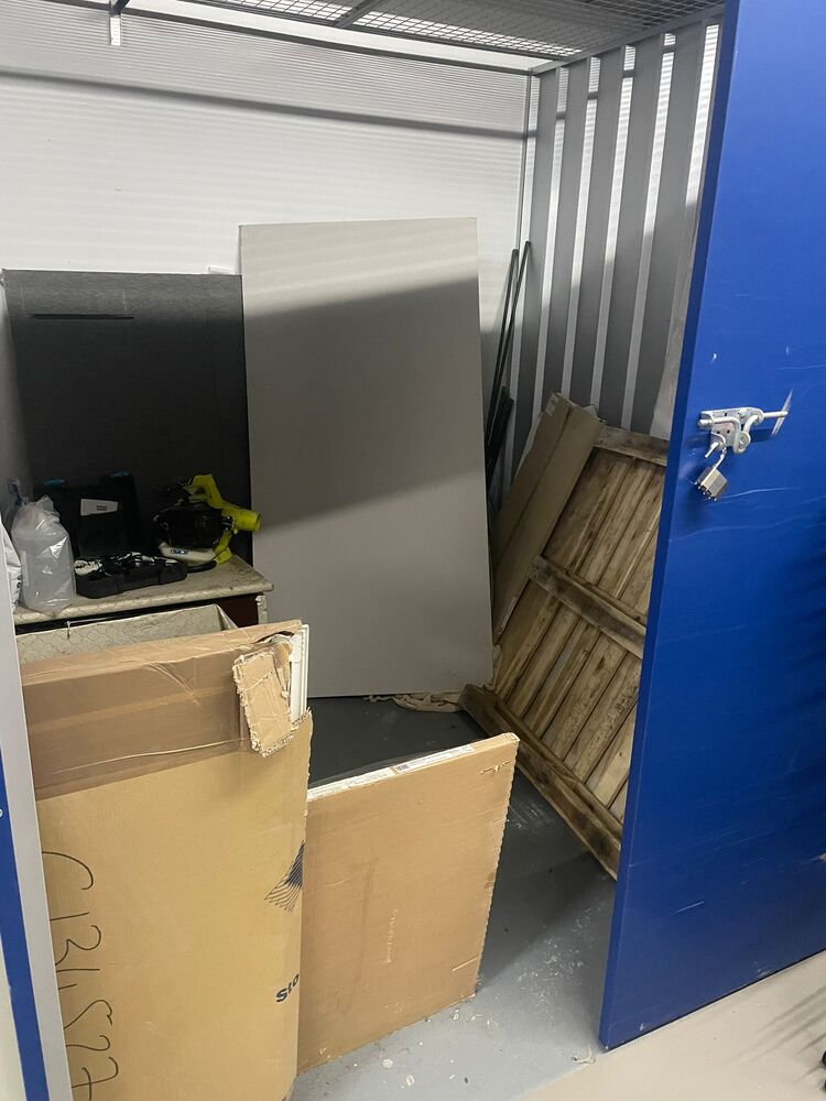 Altrincham Self storage auction IB-4888