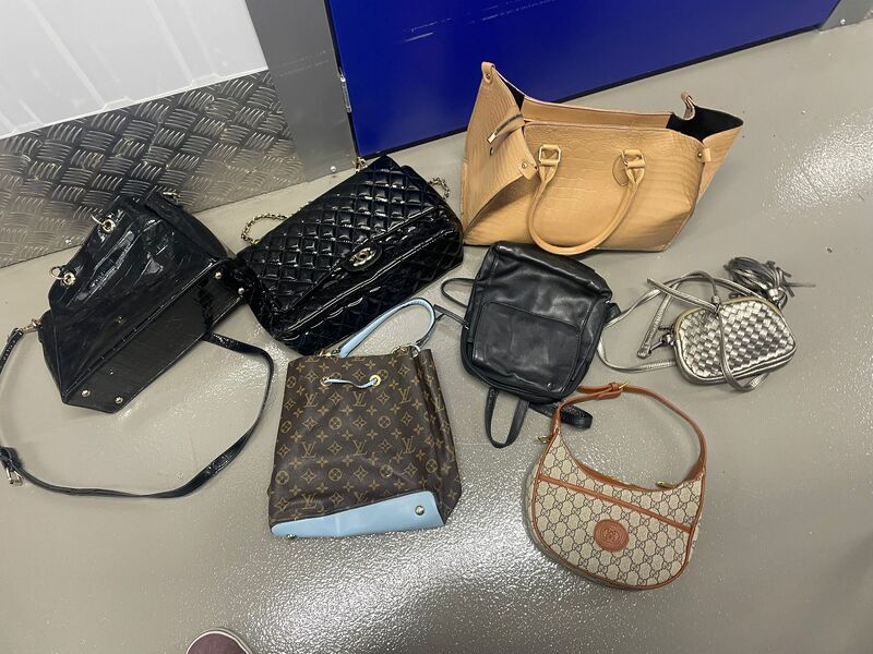 Wigan Storage Unit auction IB-5699