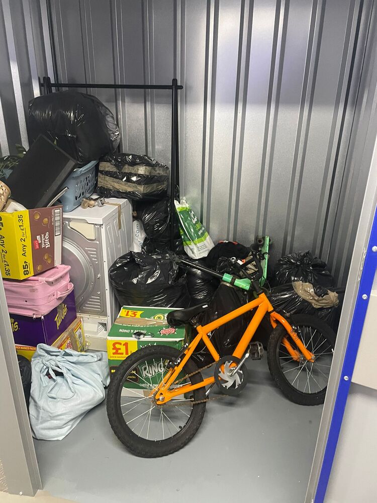 Wigan Storage auction IB-5699 10