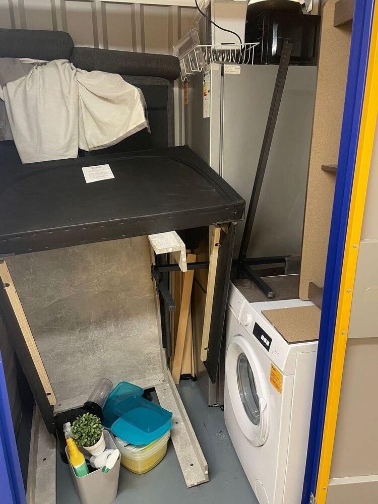 Bolton storage facility unit auction IB-8771