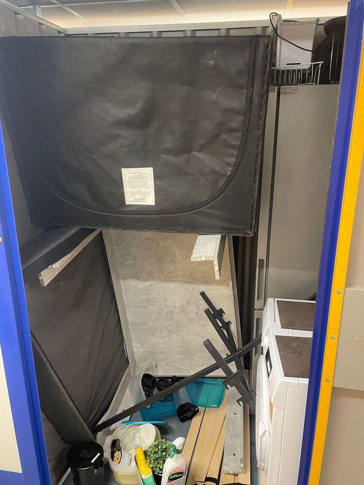 Bolton Self storage auction IB-8771