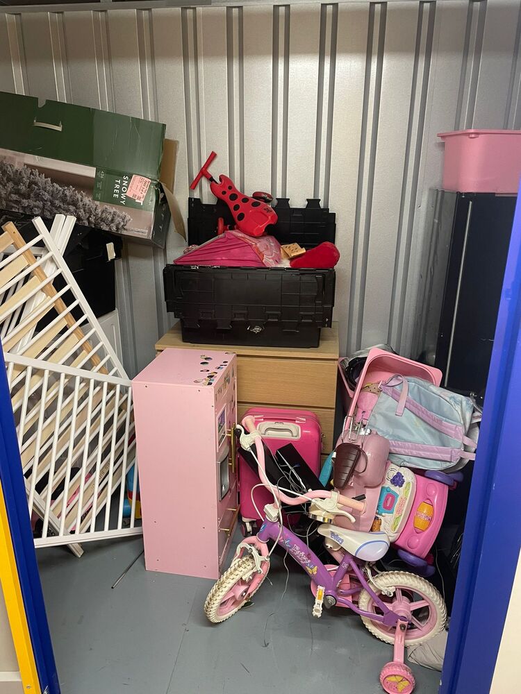 Bolton Self storage unit auction IB-8150