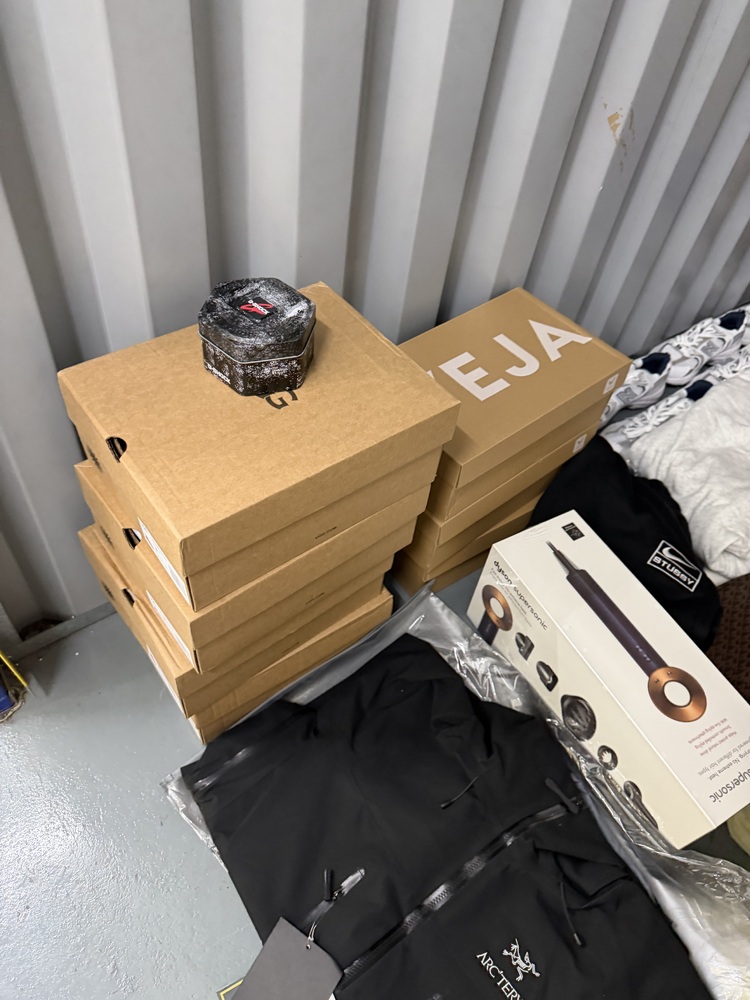 Acton Storage auction IB-7922 30