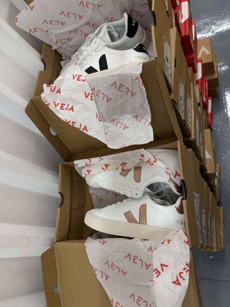 Acton Self storage auction IB-9806