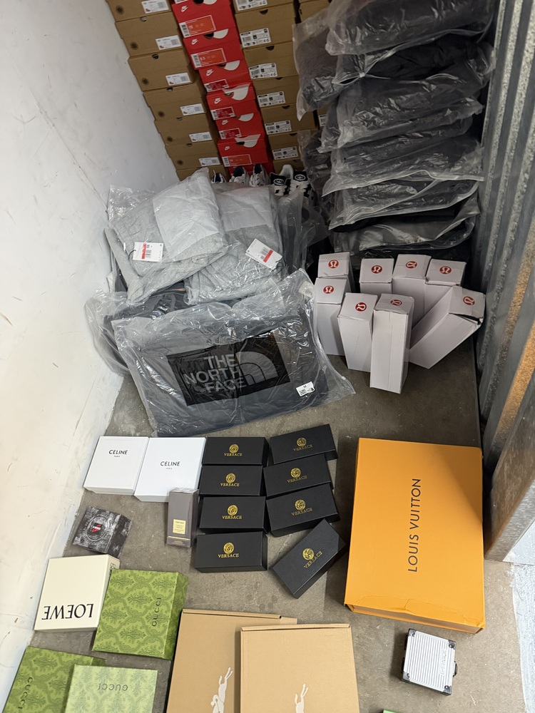 Acton storage facility unit auction IB-9806