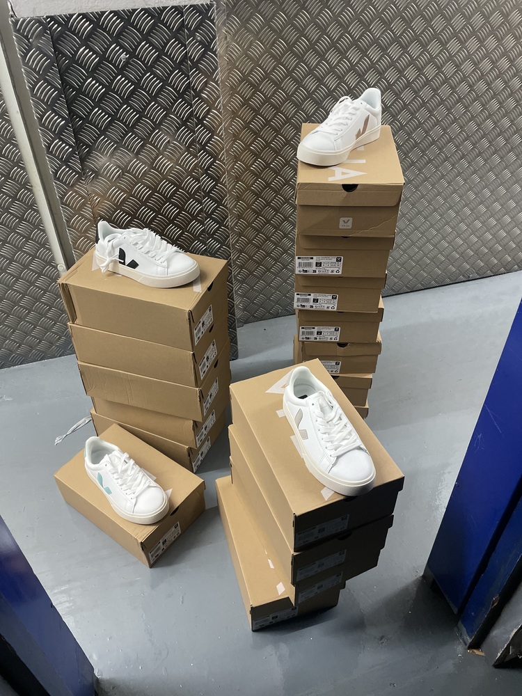 Acton Self storage auction IB-6721 14